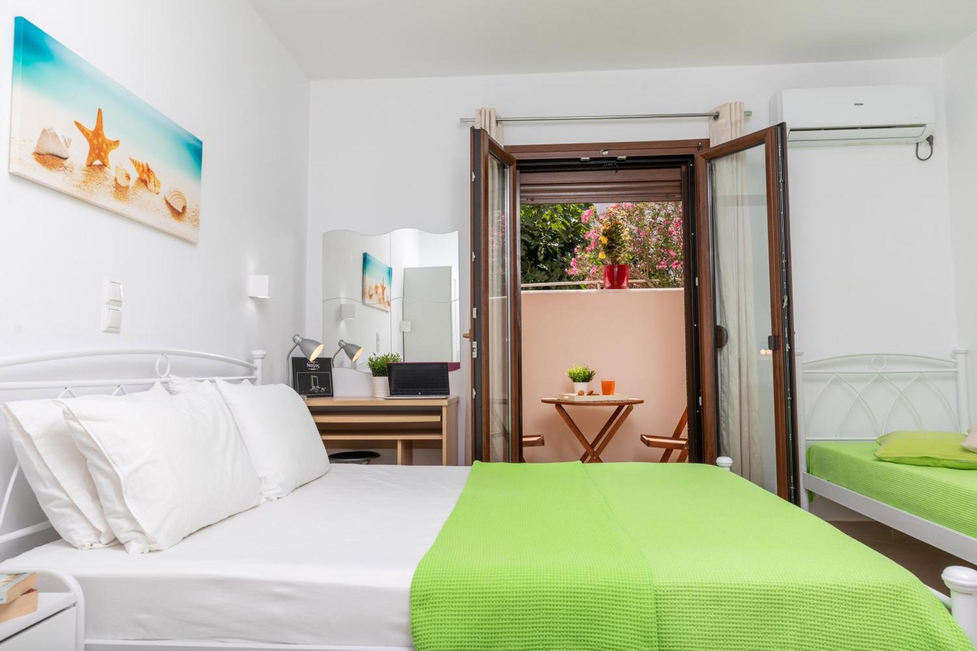 Naxos Diamond Studios Apartments Naxos City Quarto foto